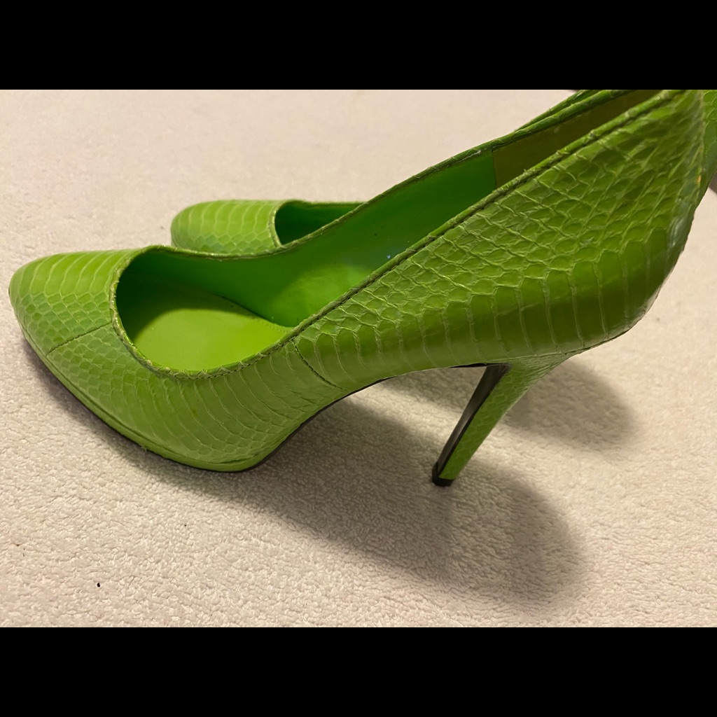 Brand New Stylish Leather Heels By Ralph Lauren  Box 52